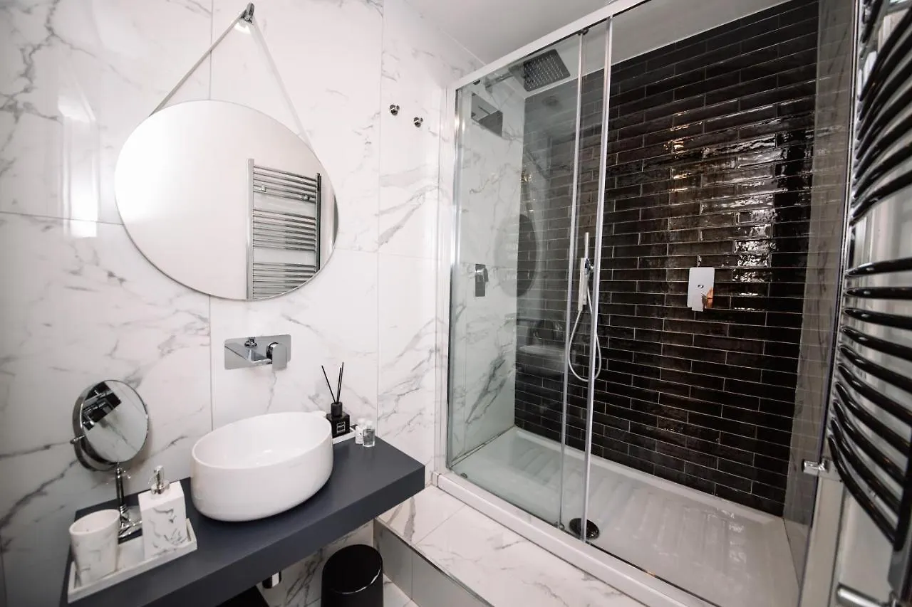 Fellini Design Suites Romе Guest house