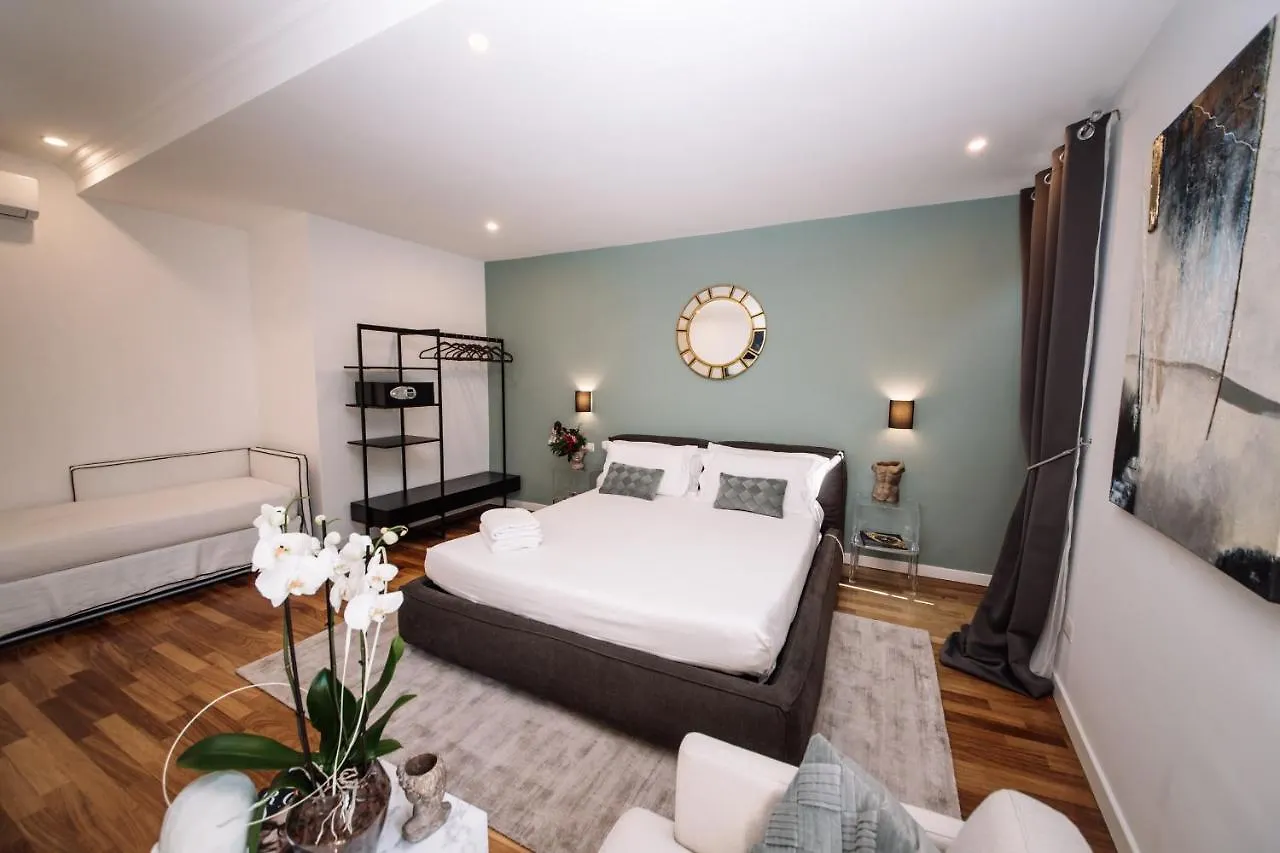 Guest house Fellini Design Suites Romе