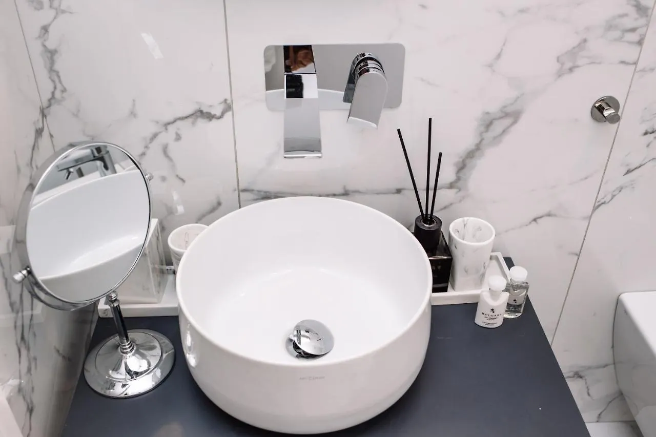 Fellini Design Suites Romе 0*, Rome