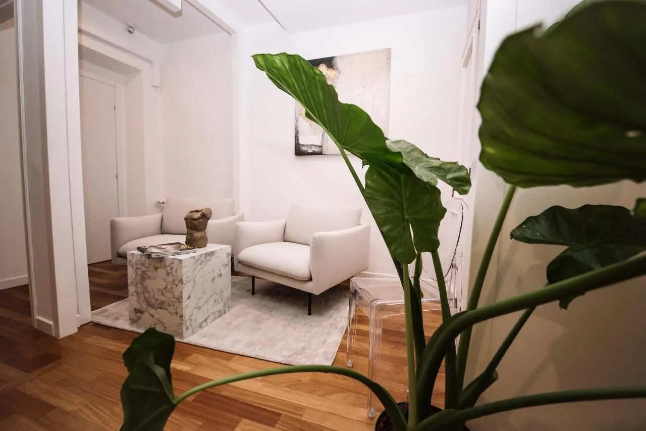 Fellini Design Suites Romе Italy